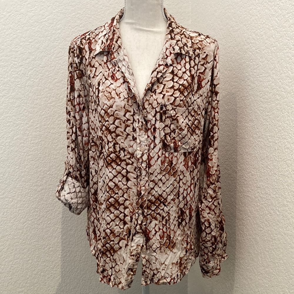 NWOT Velvet Heart Snake Print Button Down Top Size XL